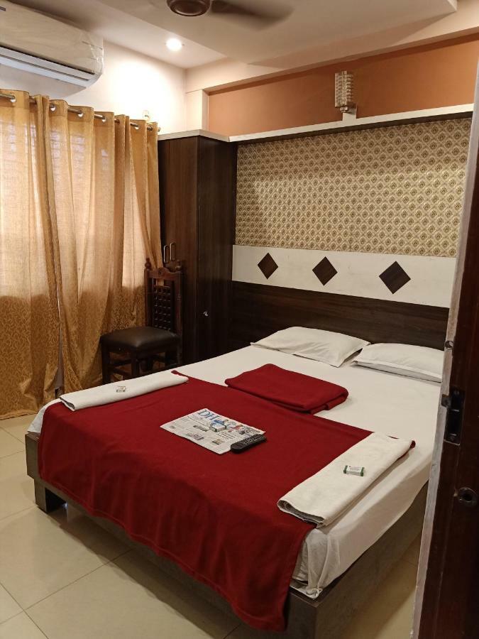 Hotel Sangeeth Lodging 迈索尔 外观 照片