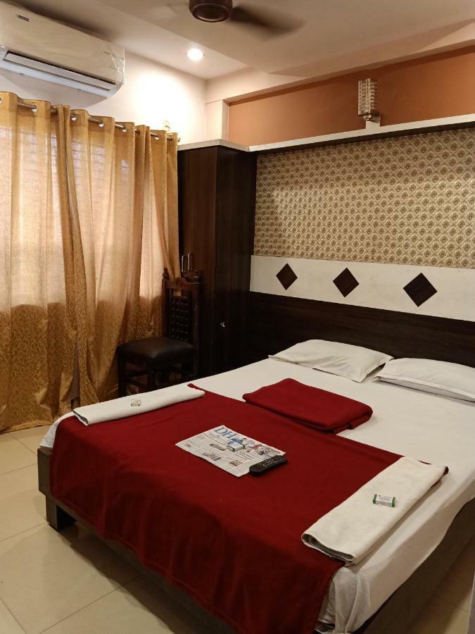 Hotel Sangeeth Lodging 迈索尔 外观 照片